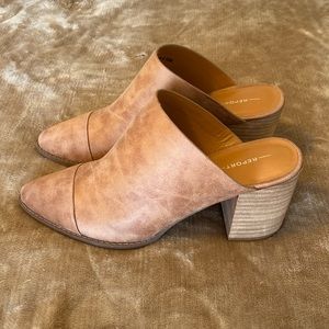 Report heeled mules